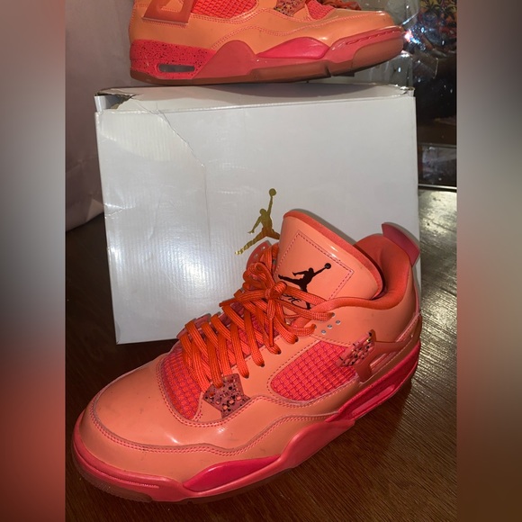 Valentine 4’s - Picture 4 of 4